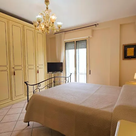 Casa Le Milizie - *
